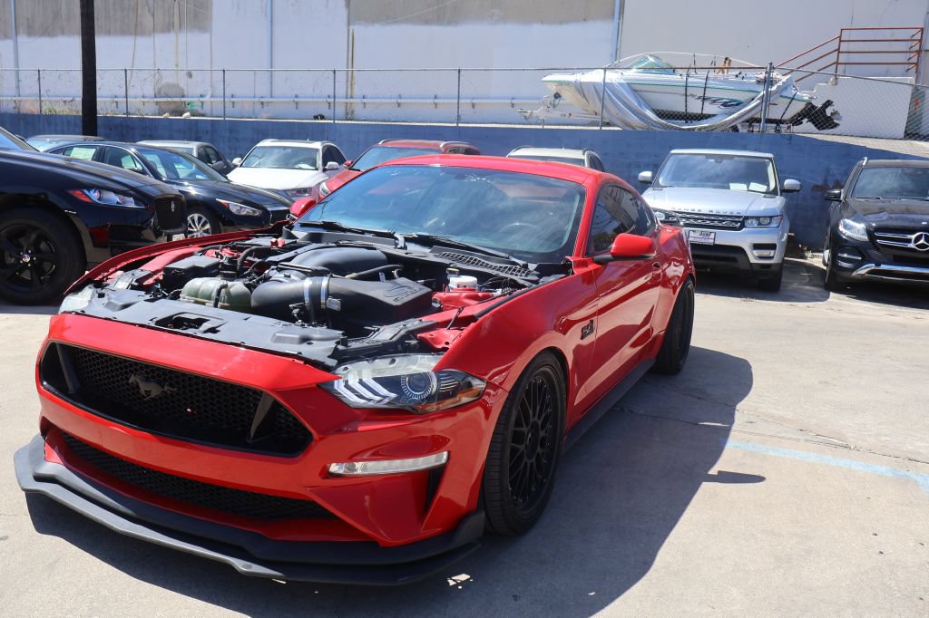 Used 2020 Ford Mustang GT Premium RWD image 3