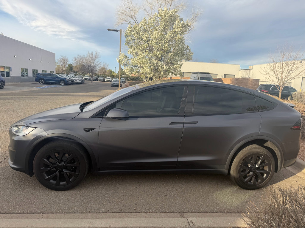 Used 2023 Tesla Model X image 12