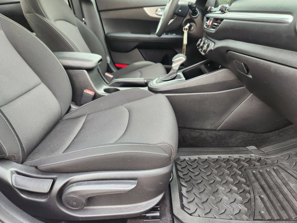 Certified 2023 Kia Forte LX FWD image 17