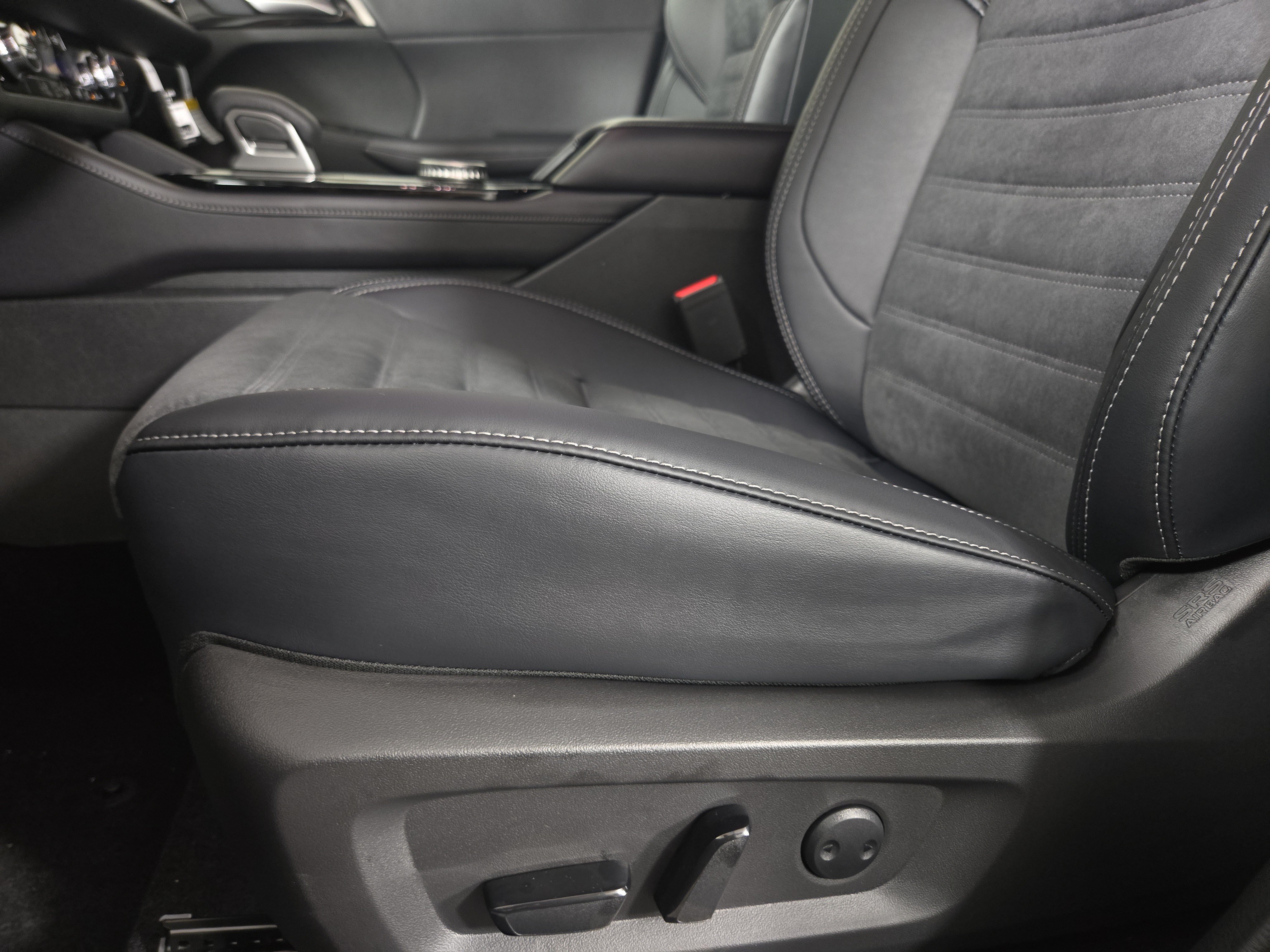 New 2026 Mitsubishi Outlander SE AWD/4WD image 29