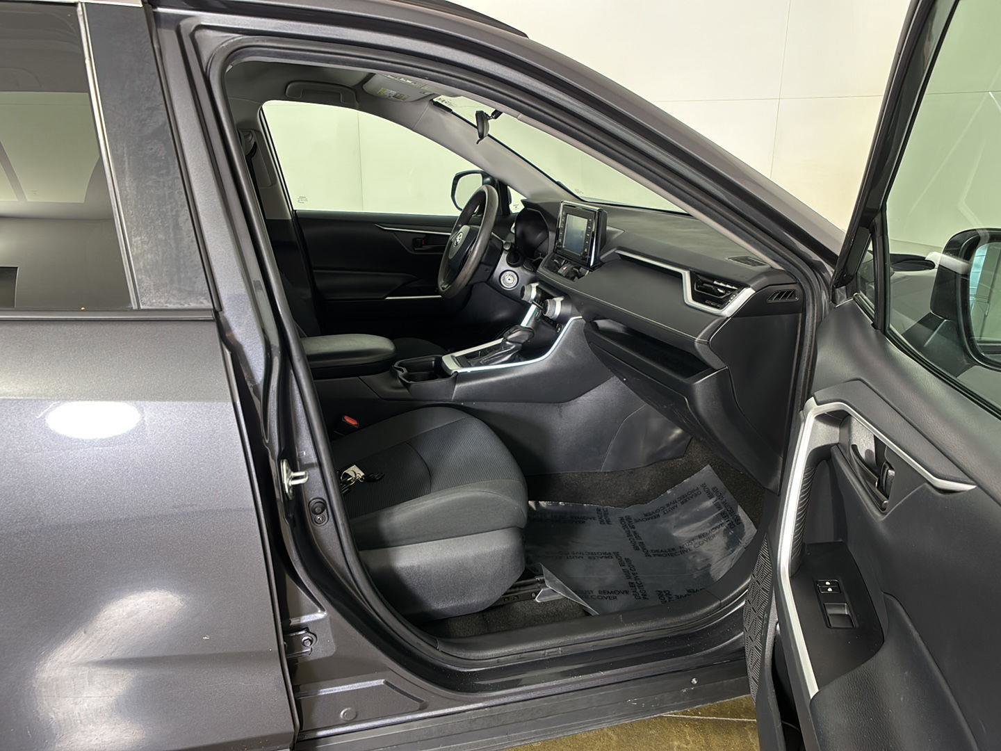 Used 2019 Toyota RAV4 LE w/ All Weather Liner Package AWD/4WD image 21