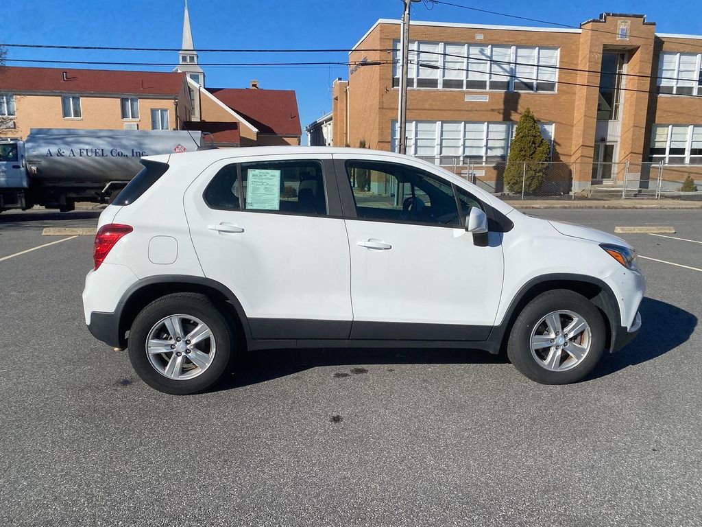 Used 2018 Chevrolet Trax LS image 4
