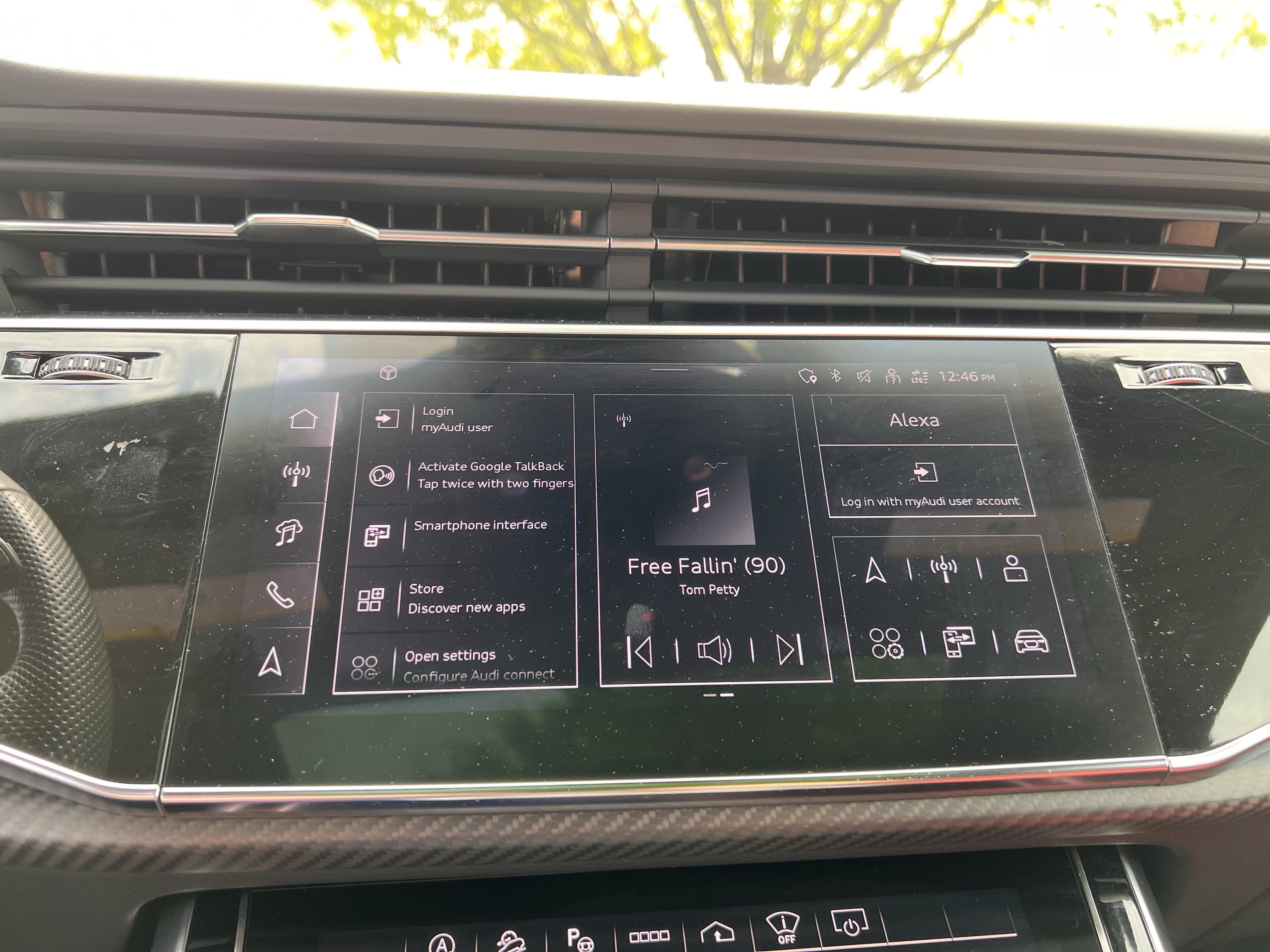 Used 2024 Audi SQ8 Prestige w/ Prestige Package image 23