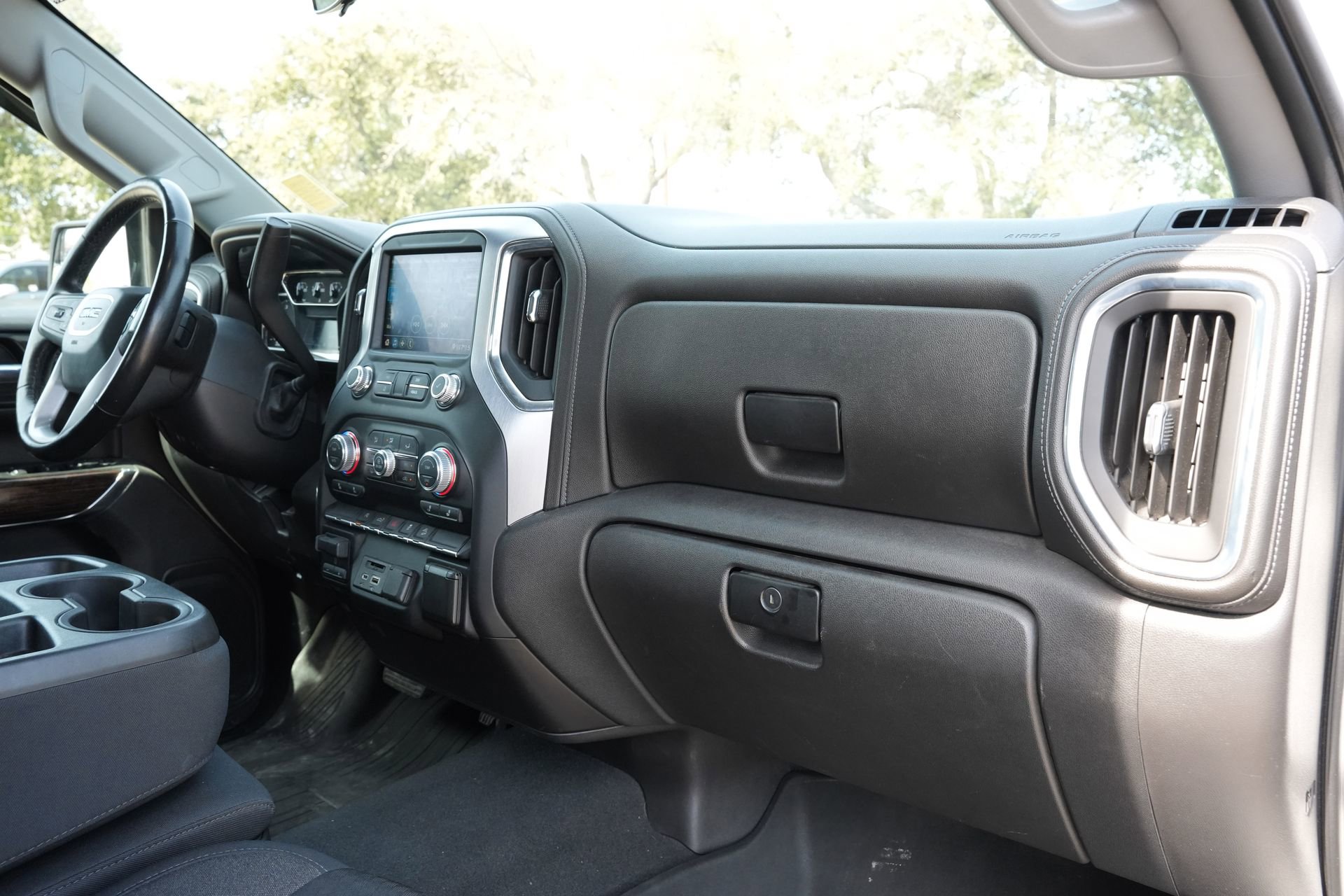 Used 2021 GMC Sierra 1500 SLE image 24