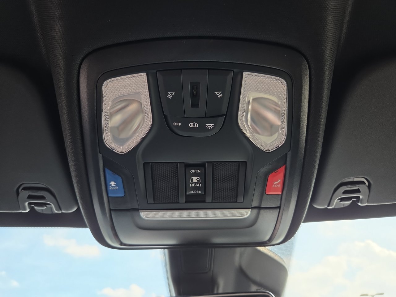 New 2026 RAM 1500 Express AWD/4WD image 22