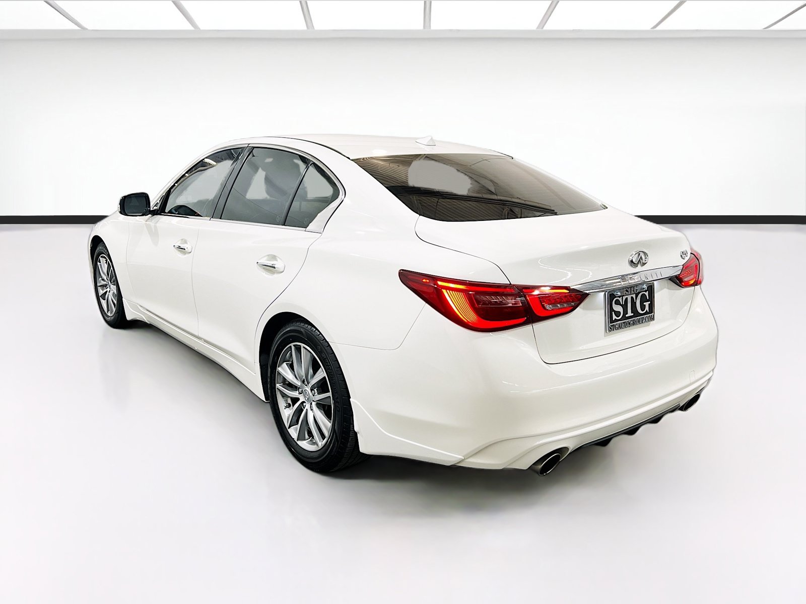 Used 2021 INFINITI Q50 Pure w/ Cargo Package RWD image 6