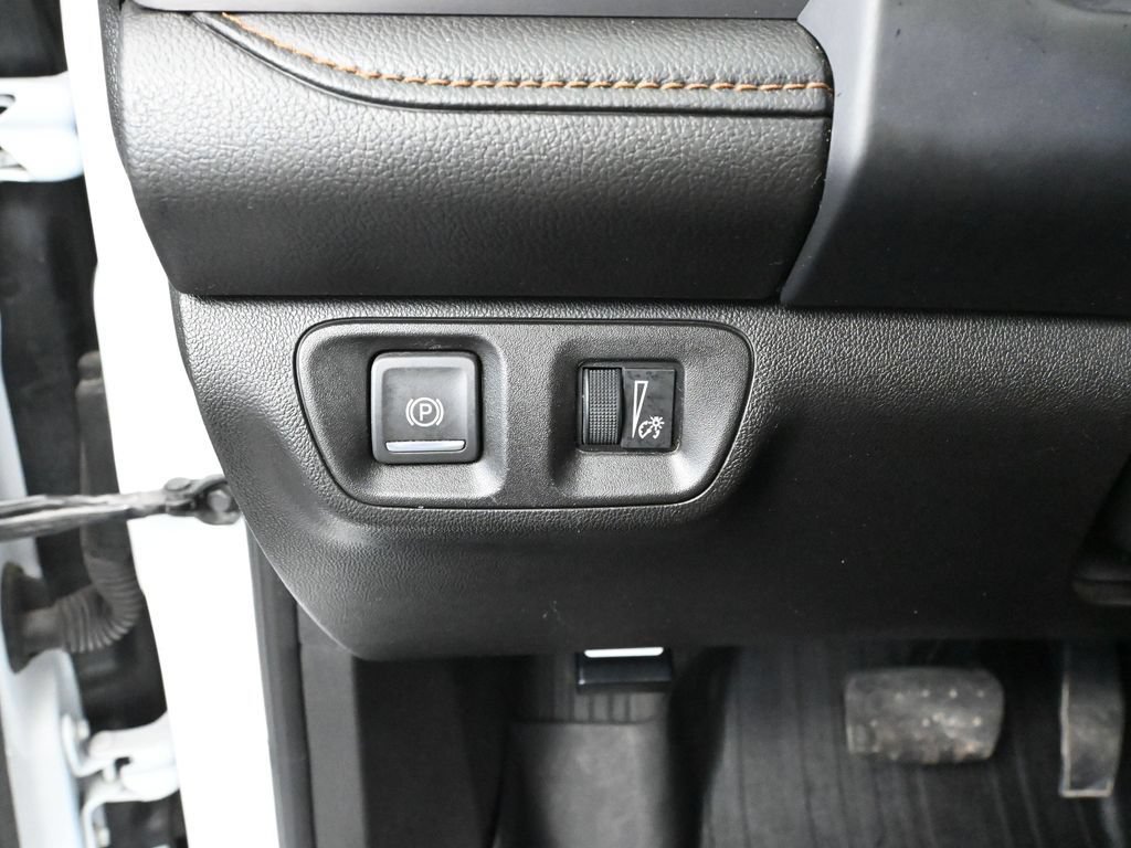 Used 2021 GMC Acadia AT4 w/ Trailering Package AWD/4WD image 27