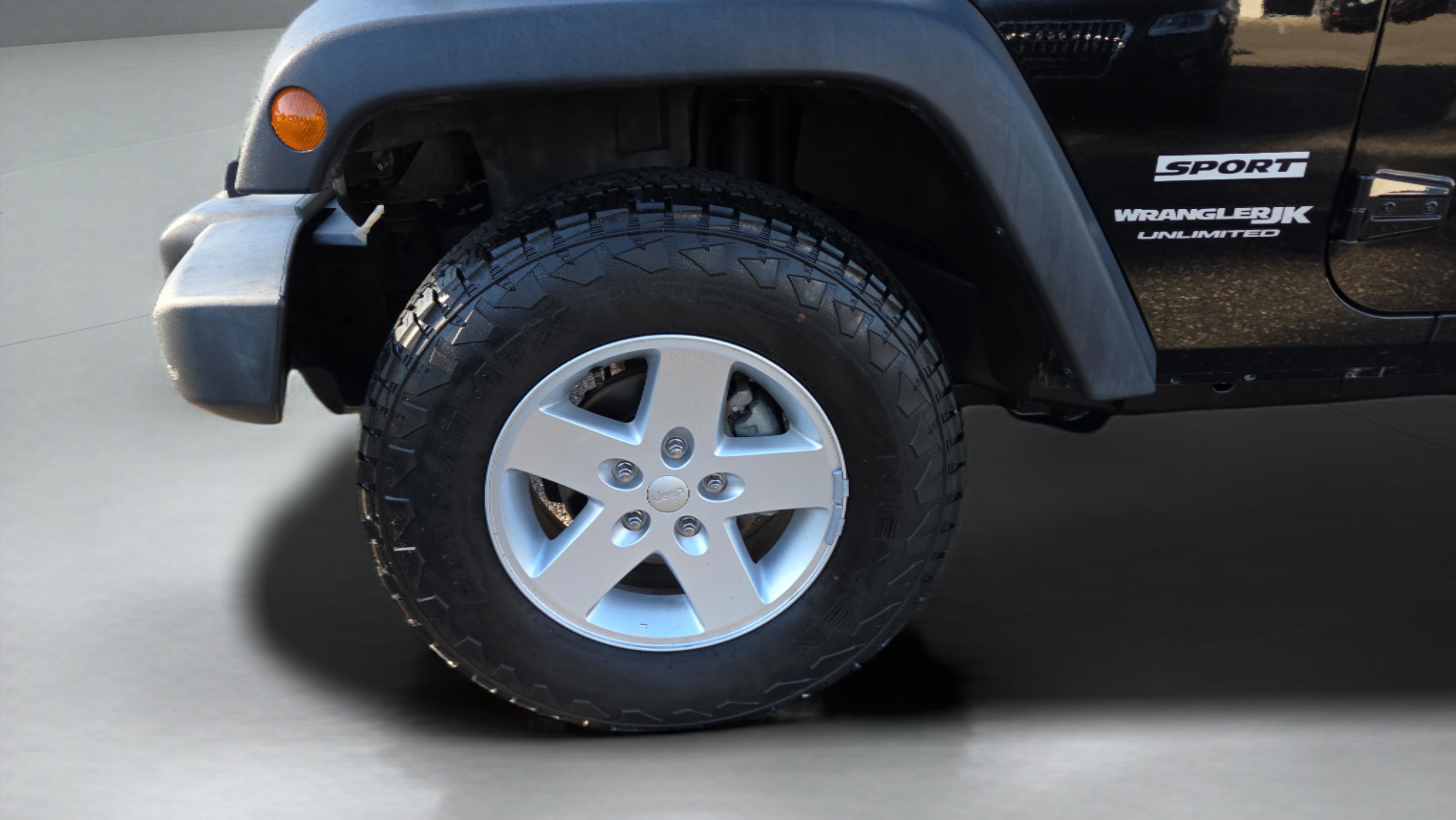 Used 2018 Jeep Wrangler Unlimited Sport S image 8