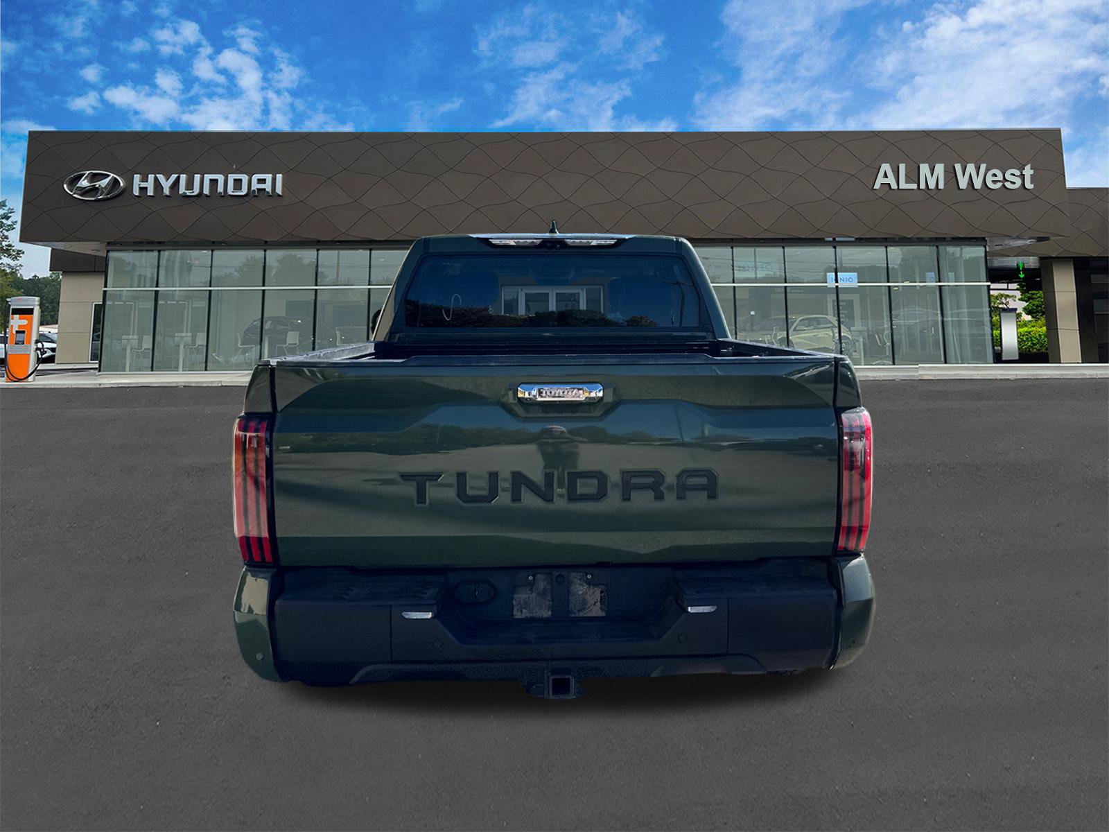 Used 2022 Toyota Tundra Limited RWD image 6