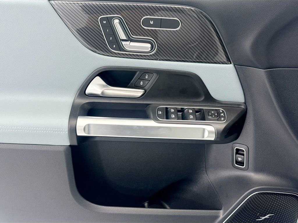 New 2026 Mercedes-Benz GLB 35 AMG 4MATIC image 21