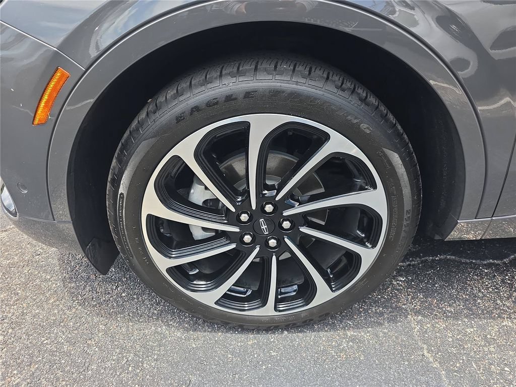 Certified 2024 Lincoln Nautilus Black Label AWD/4WD image 11