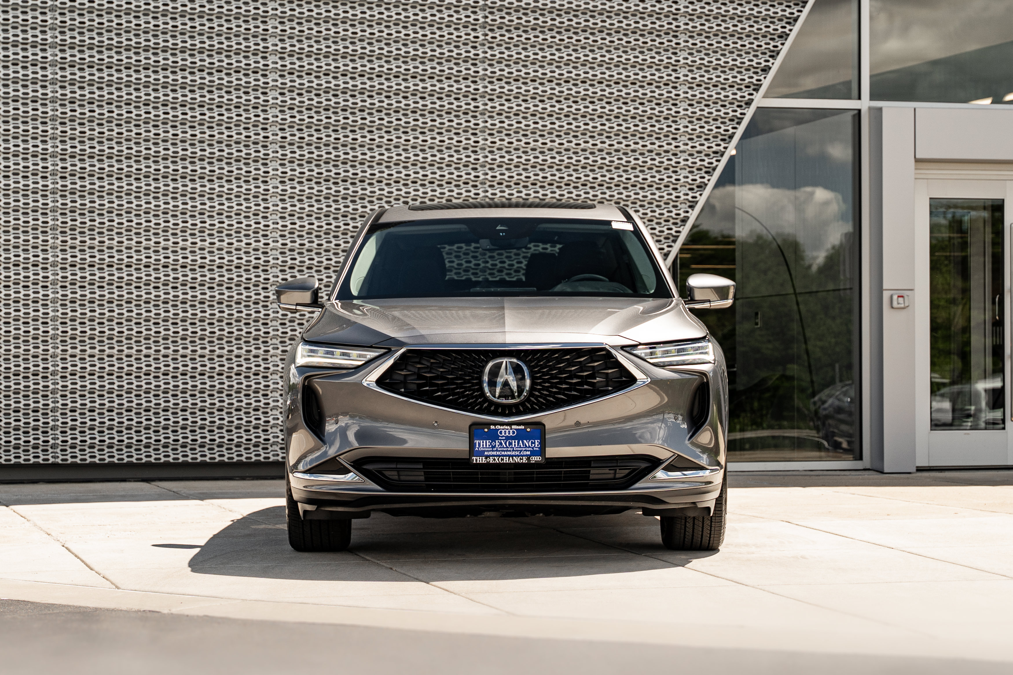 Used 2024 Acura MDX SH-AWD w/ Technology Package image 38