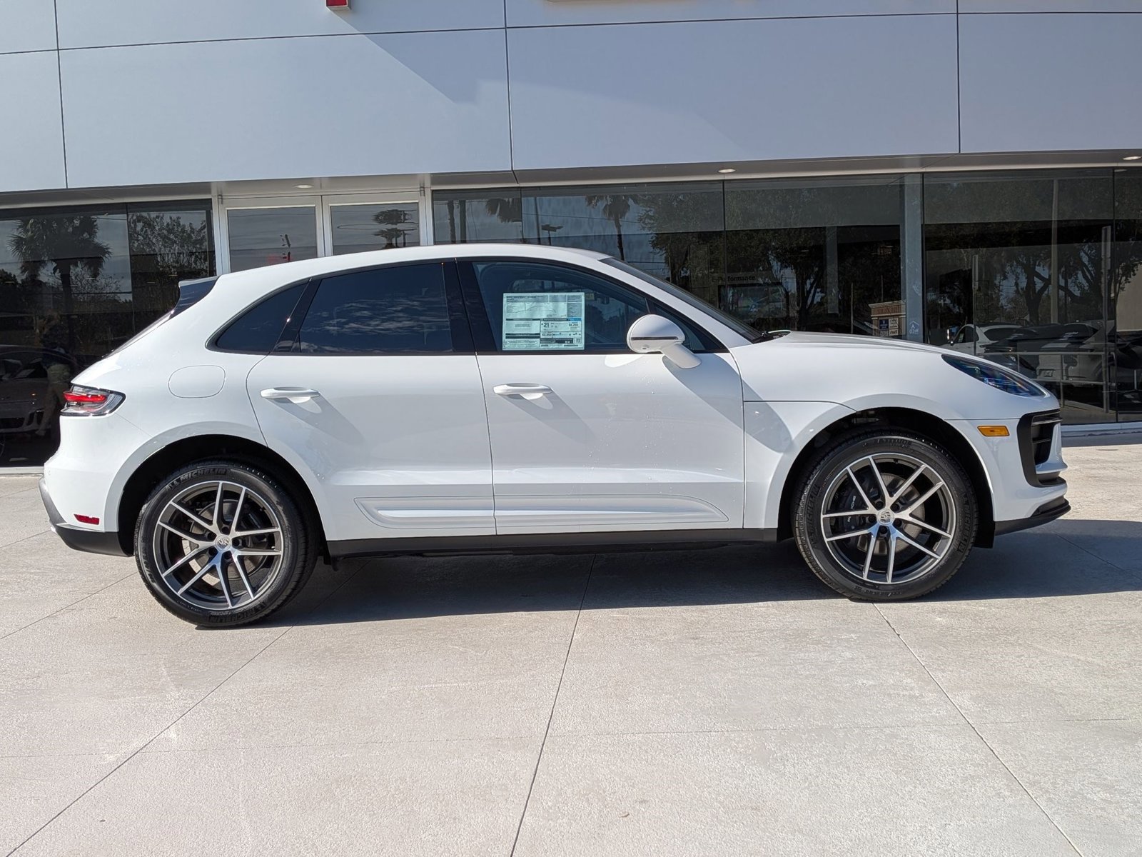 New 2026 Porsche Macan image 8