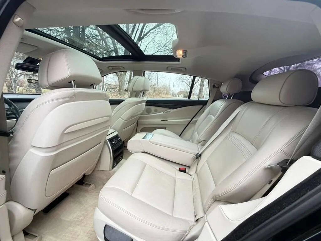 Used 2014 BMW 535i Gran Turismo xDrive image 8