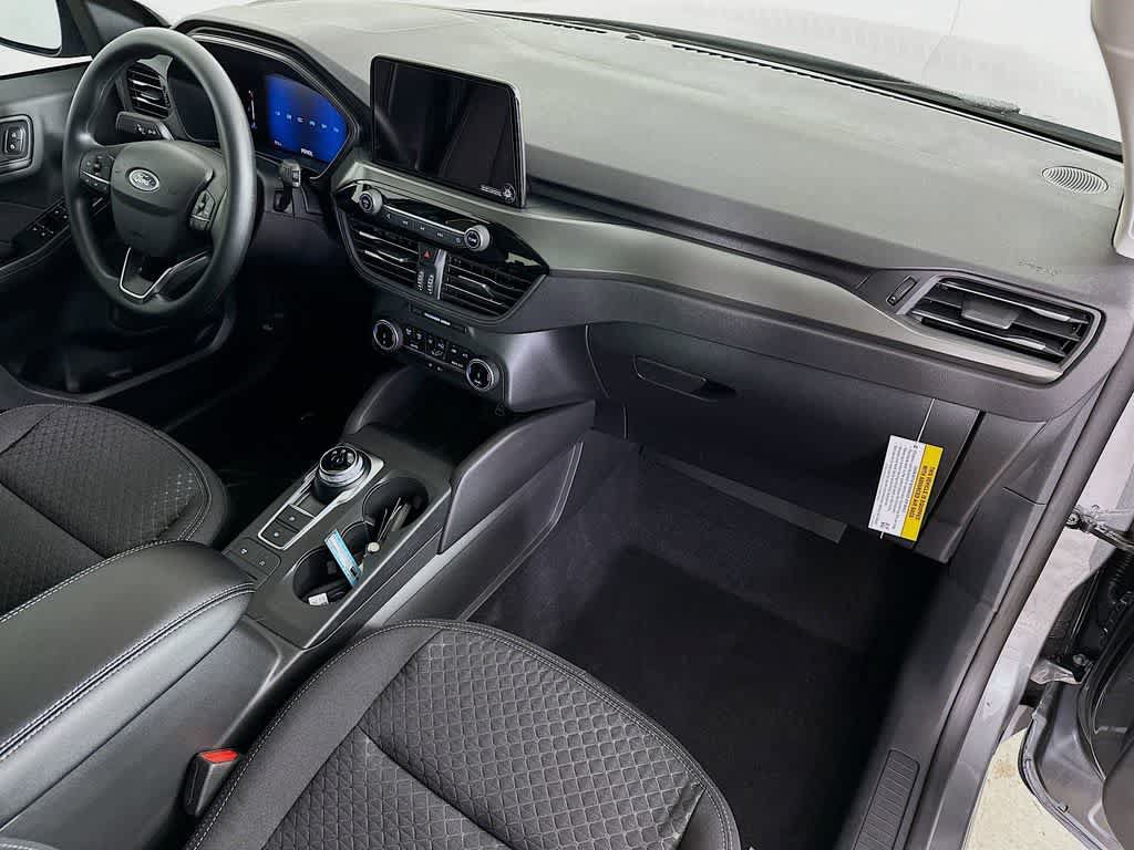 New 2026 Ford Escape Active FWD image 32