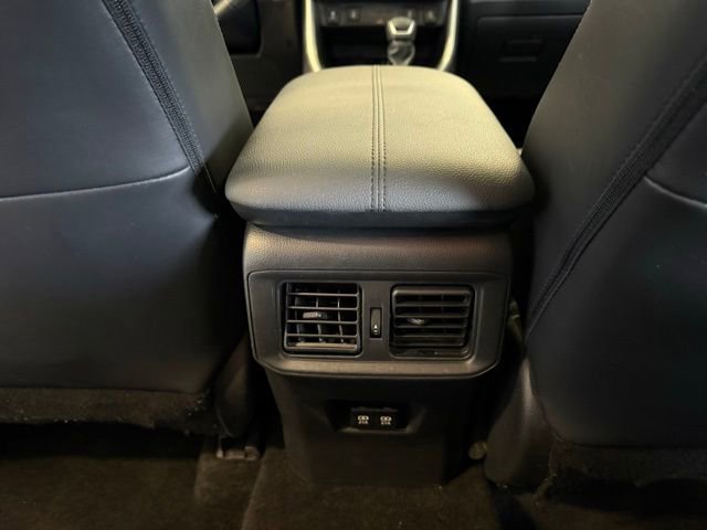 Used 2020 Toyota RAV4 XLE Premium image 23