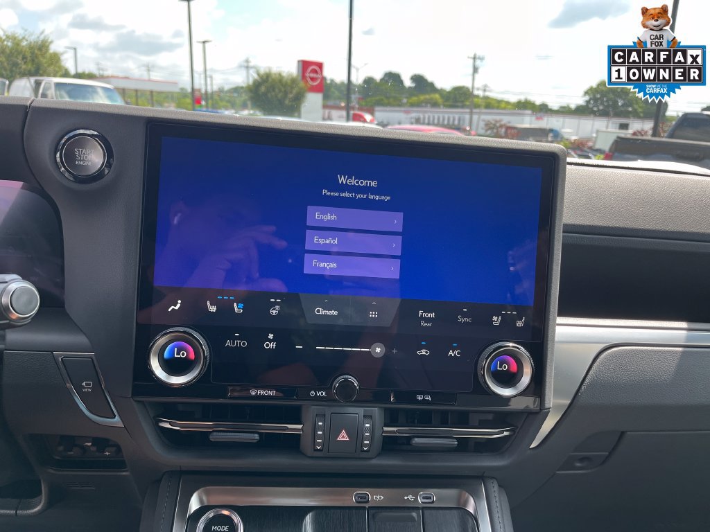 Used 2026 Lexus GX 550 w/ Accessory Package (2T) AWD/4WD image 25