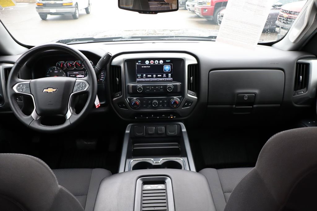 Used 2018 Chevrolet Silverado 1500 LT w/ All Star Edition image 39