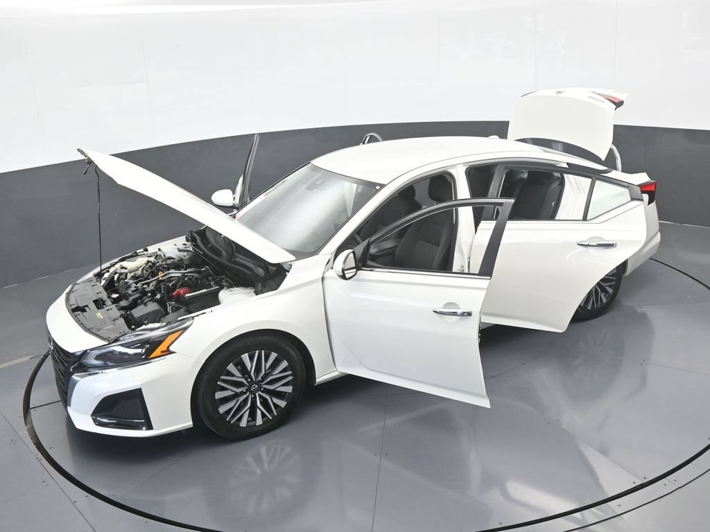 Used 2023 Nissan Altima 2.5 SV FWD image 66