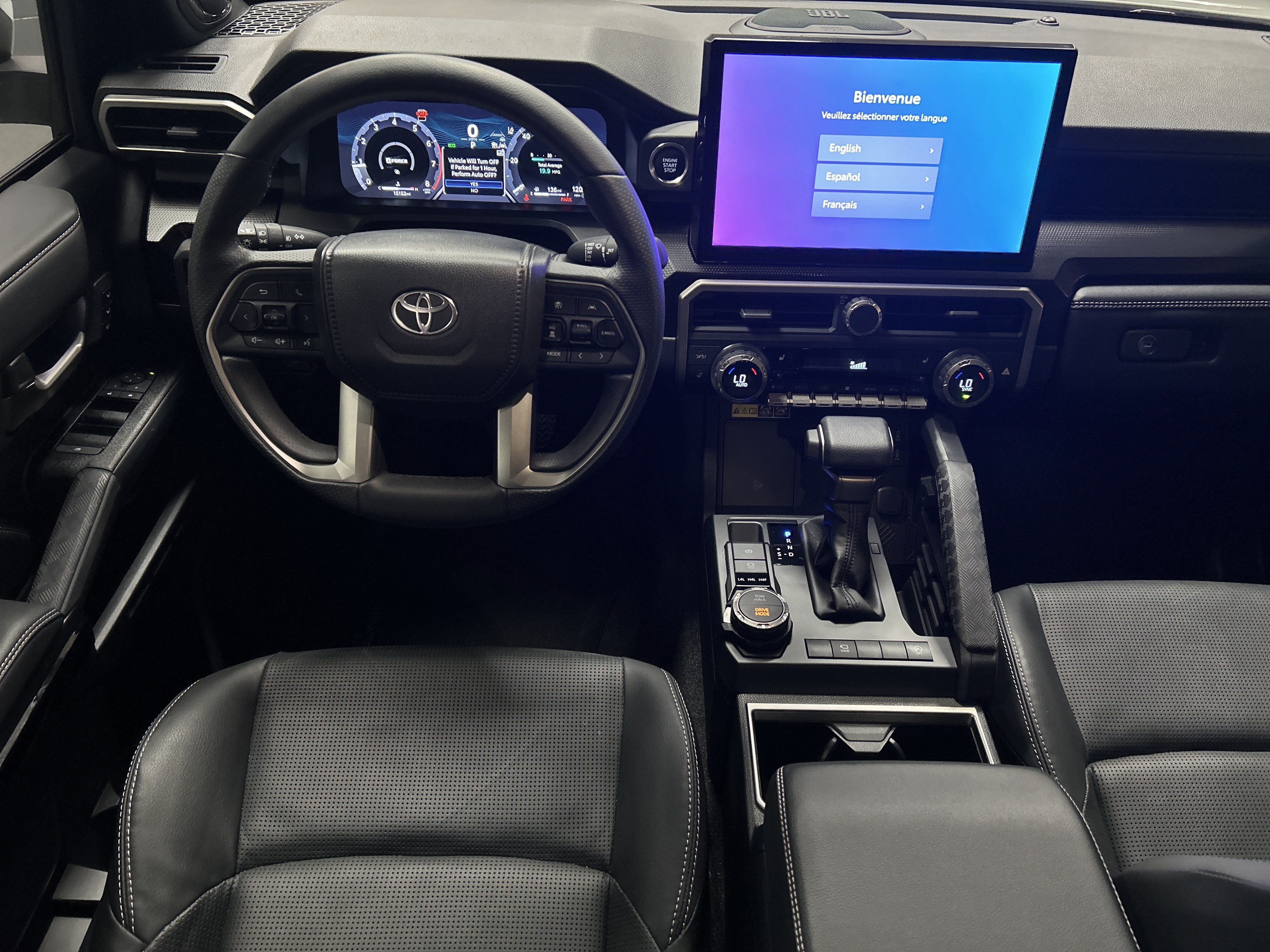 Used 2025 Toyota 4Runner Limited AWD/4WD image 30