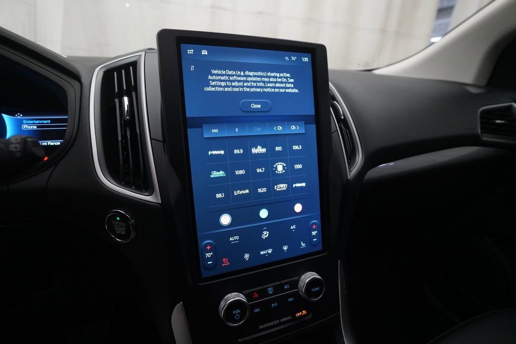 Used 2024 Ford Edge SEL w/ Convenience Package image 6