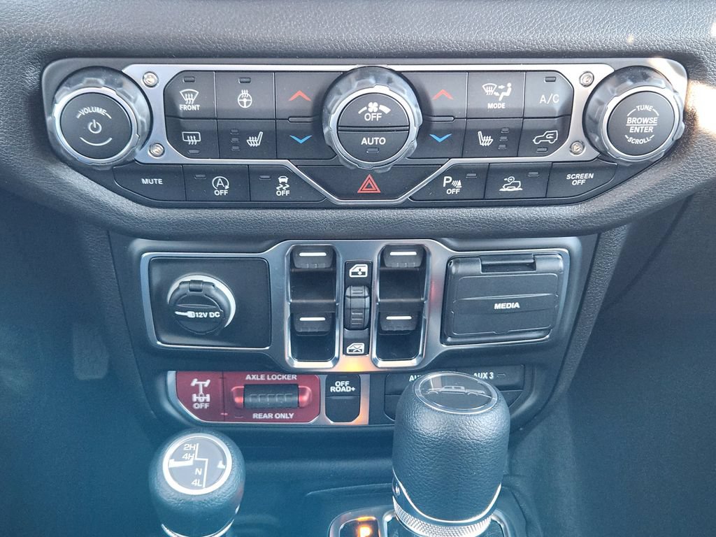 New 2025 Jeep Gladiator Mojave AWD/4WD image 16