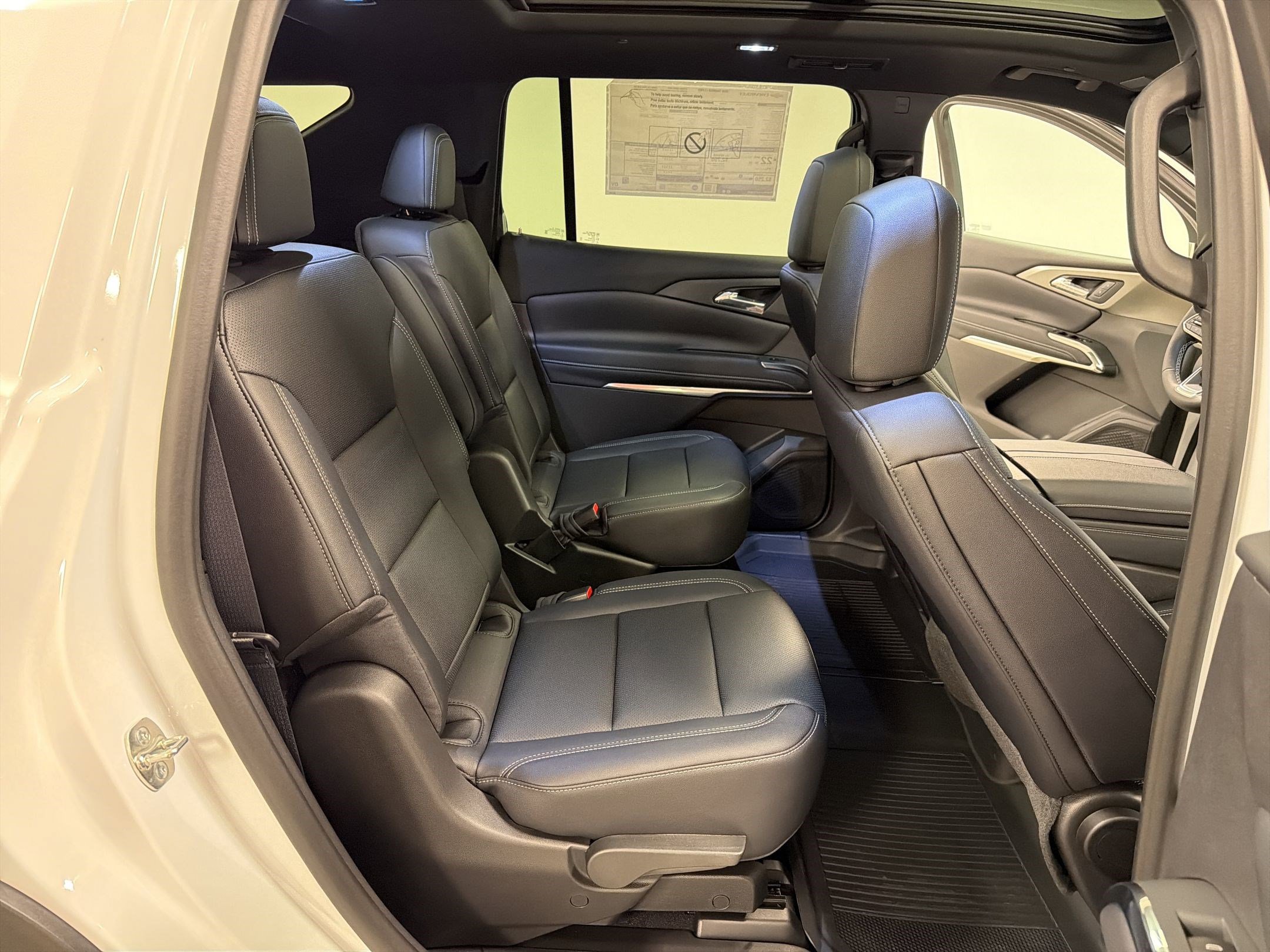 New 2026 Chevrolet Traverse LT w/ Sun and Wheel Package image 30