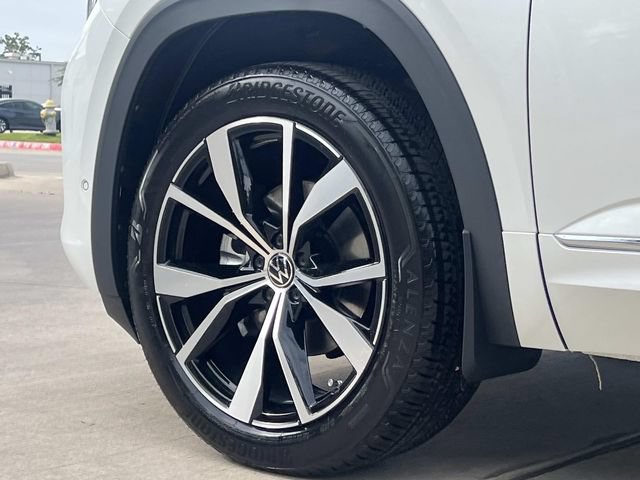New 2026 Volkswagen Atlas Cross Sport SEL Premium R-Line AWD/4WD image 6