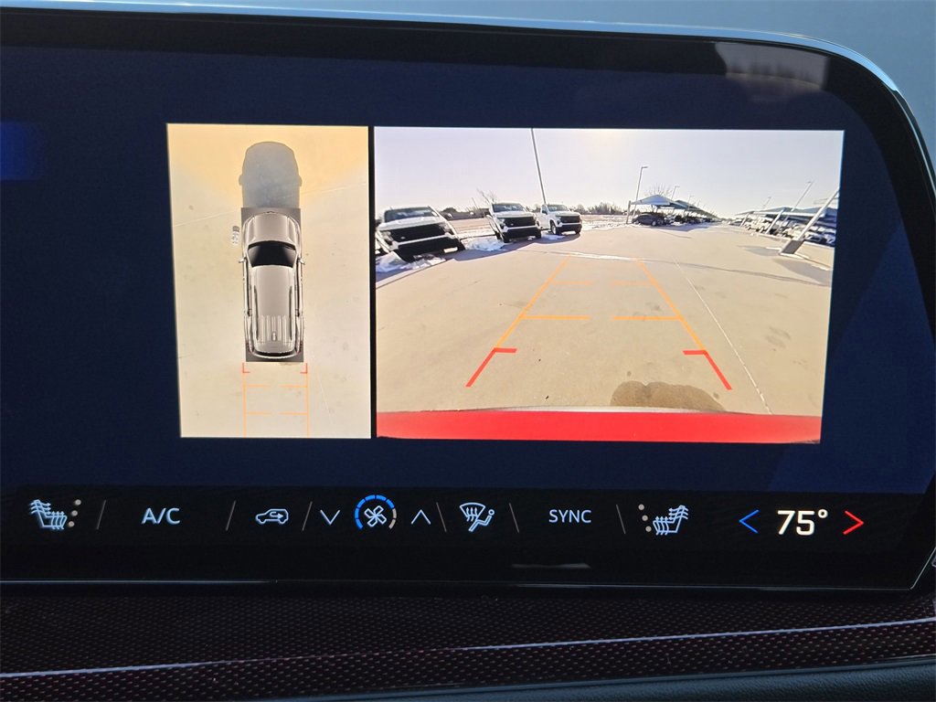 New 2026 Chevrolet Traverse Z71 w/ Driver Confidence Package image 9