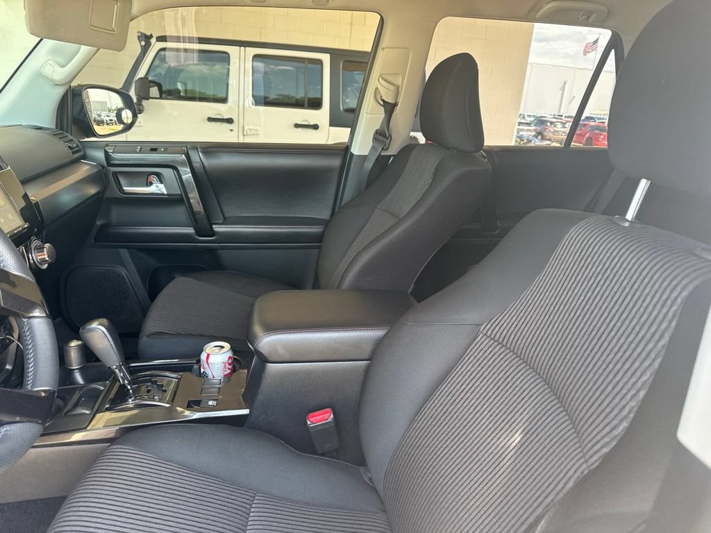 Used 2016 Toyota 4Runner Trail AWD/4WD image 13