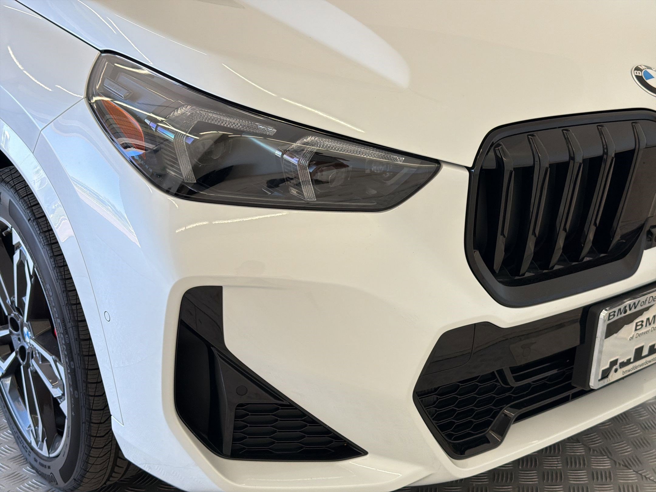 Used 2025 BMW X1 xDrive28i w/ Premium Package AWD/4WD image 11