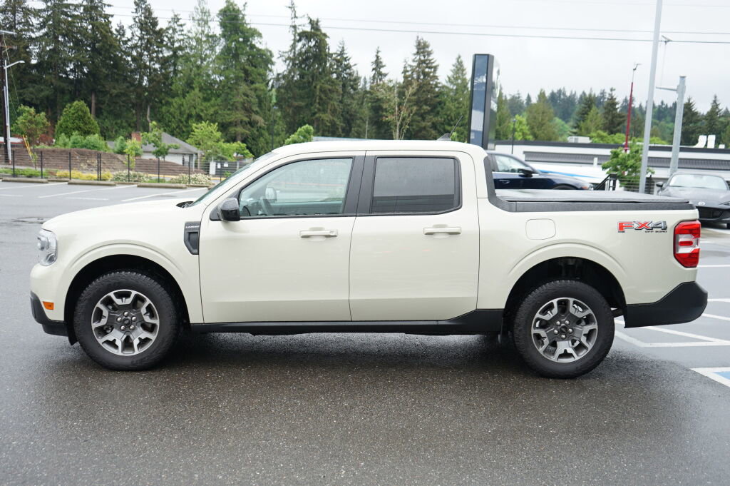 Used 2024 Ford Maverick Lariat w/ FX4 Off-Road Package AWD/4WD image 7