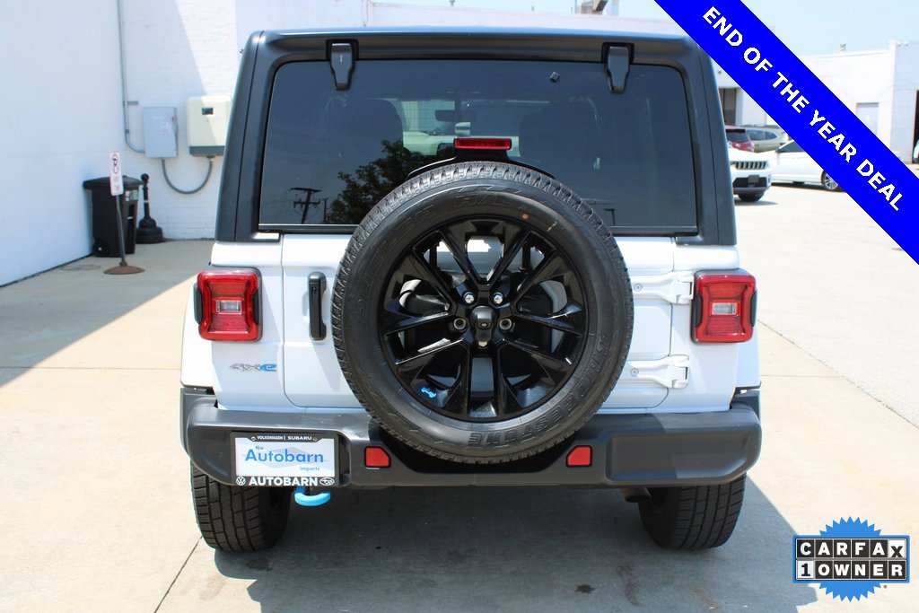 Used 2022 Jeep Wrangler Unlimited Sahara w/ Cold Weather Group image 5