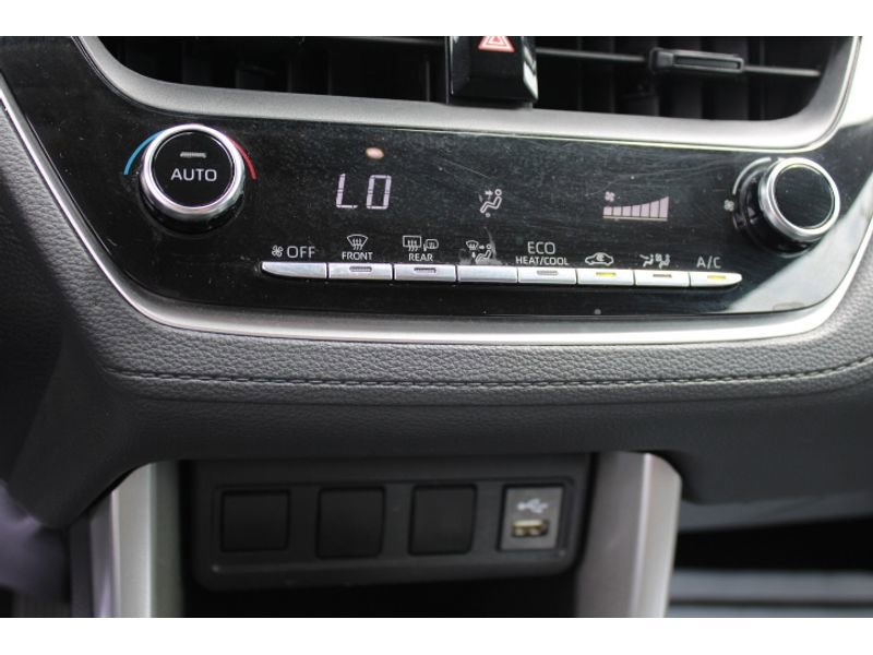 Used 2022 Toyota Corolla Cross LE image 15