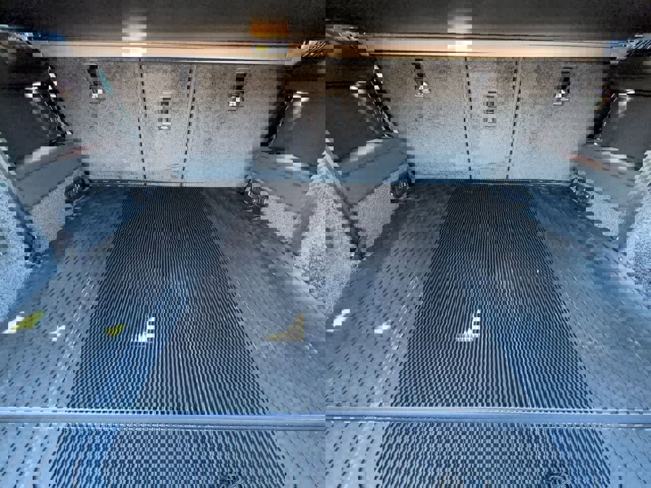 New 2026 Land Rover Range Rover Long Wheelbase SE image 37