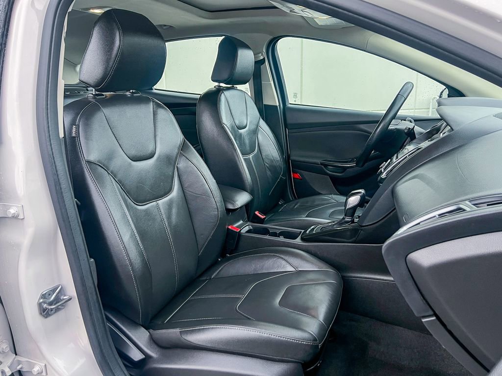 Used 2018 Ford Focus Titanium image 20