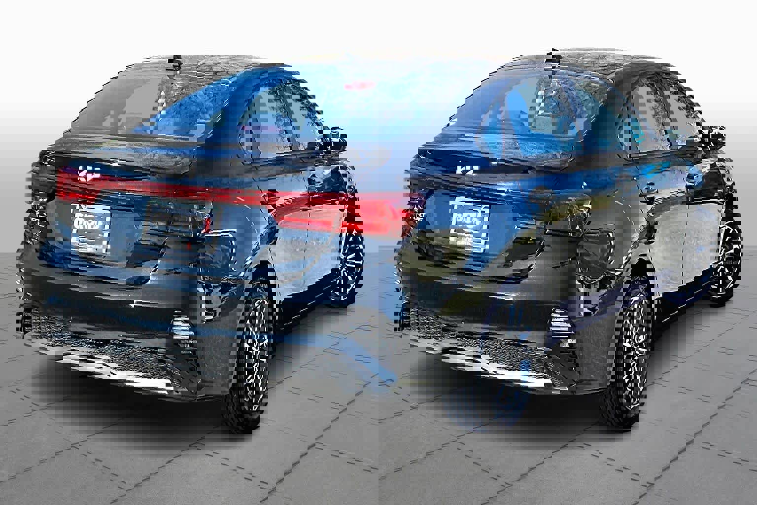 Used 2023 Kia Forte LXS w/ LXS Technology Package image 11