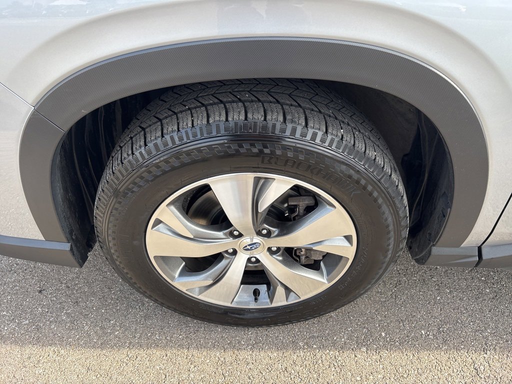 Certified 2023 Subaru Ascent Premium image 8