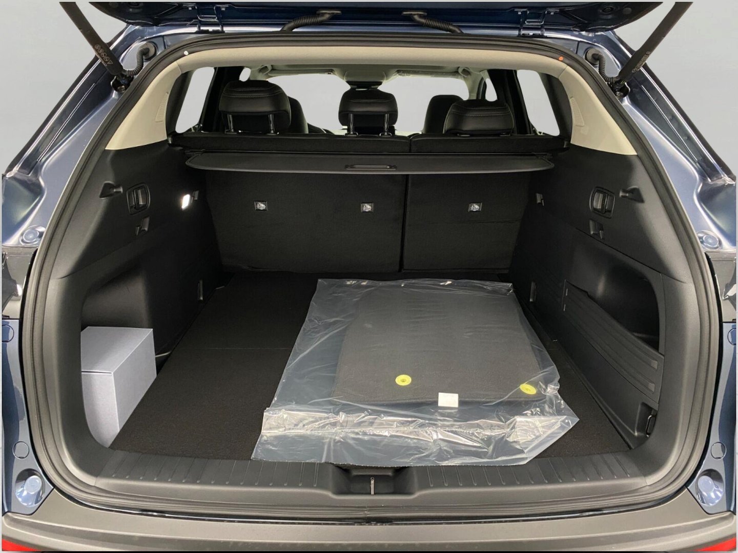New 2026 MAZDA CX-50 AWD 2.5 Hybrid w/ Cargo Package image 5