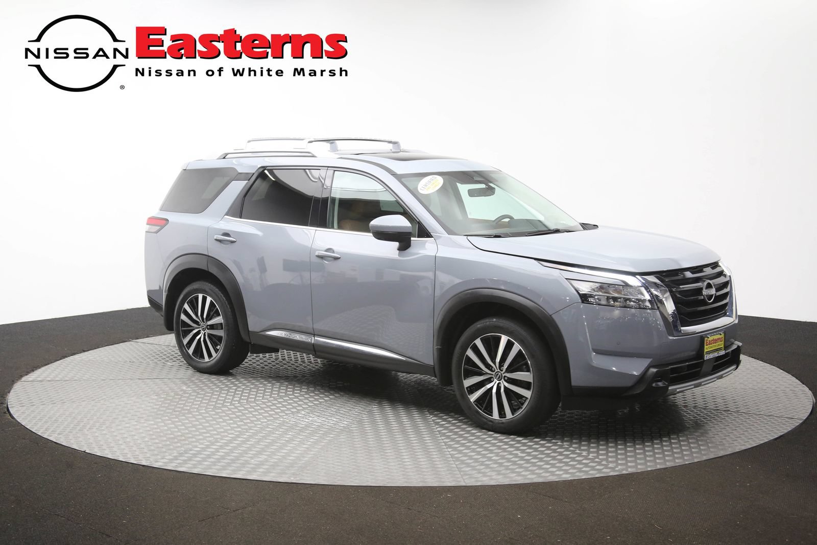 Used 2023 Nissan Pathfinder Platinum w/ Cargo Package AWD/4WD image 47