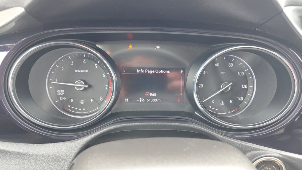 Used 2021 Buick Encore GX Select image 17