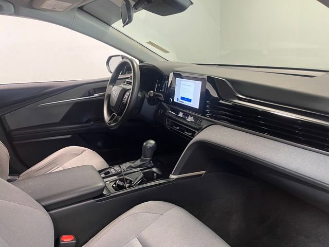 Used 2025 Toyota Camry LE FWD image 11