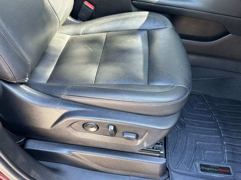 Used 2022 Chevrolet Suburban LT w/ Max Trailering Package image 37