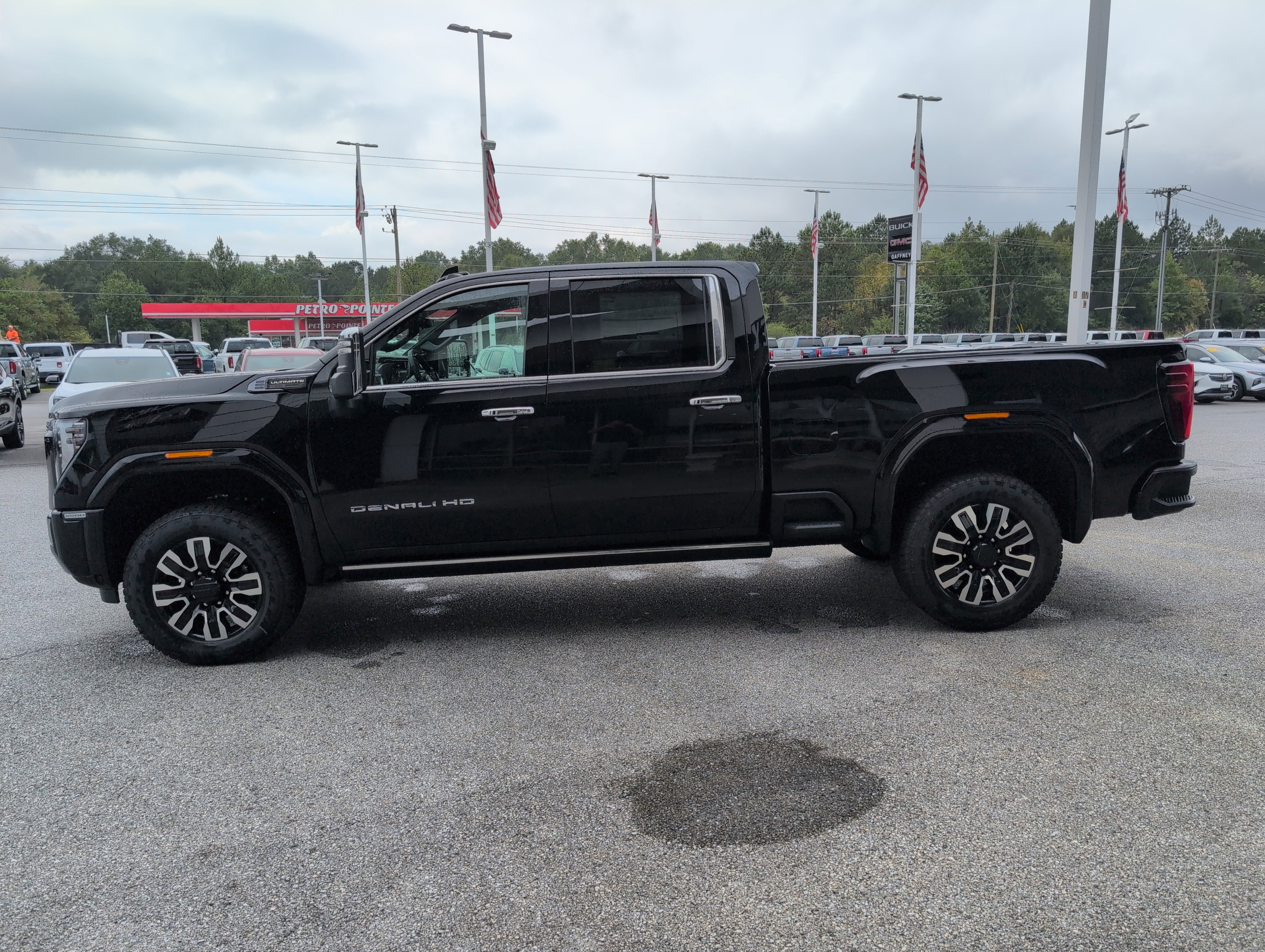 New 2026 GMC Sierra 2500 Denali Ultimate image 5