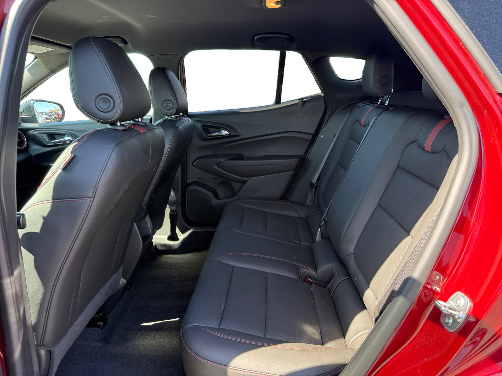 Used 2024 Chevrolet Trax RS w/ Driver Confidence Package image 16