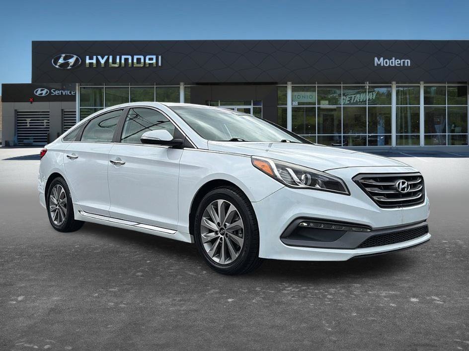 Used 2017 Hyundai Sonata Sport w/ Value Edition Package 02 FWD image 3