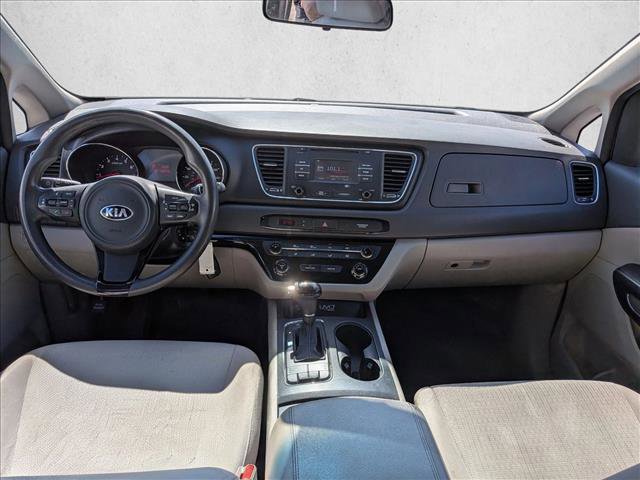Used 2016 Kia Sedona LX w/ Option Group 020 FWD image 16