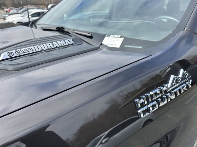 Used 2020 Chevrolet Silverado 2500 High Country image 11