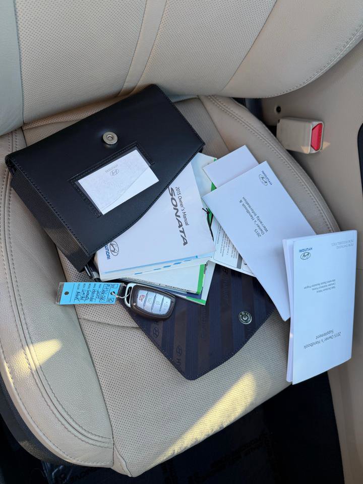 Used 2015 Hyundai Sonata Limited w/ Option Group 05 image 25