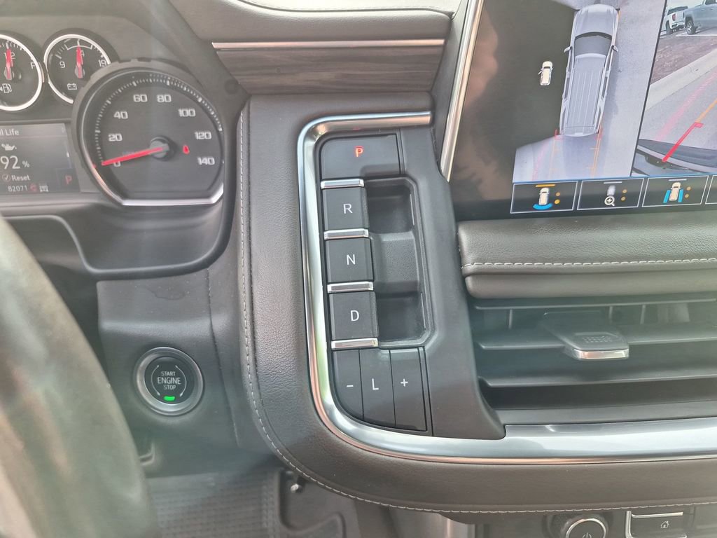 Used 2021 Chevrolet Tahoe Z71 w/ Luxury Package AWD/4WD image 31
